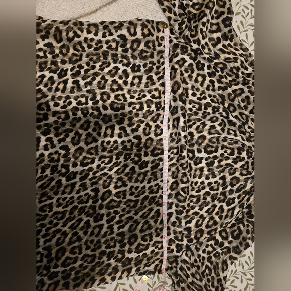 H&M Black and Cream Leopard Print Blouse - Picture 4 of 5